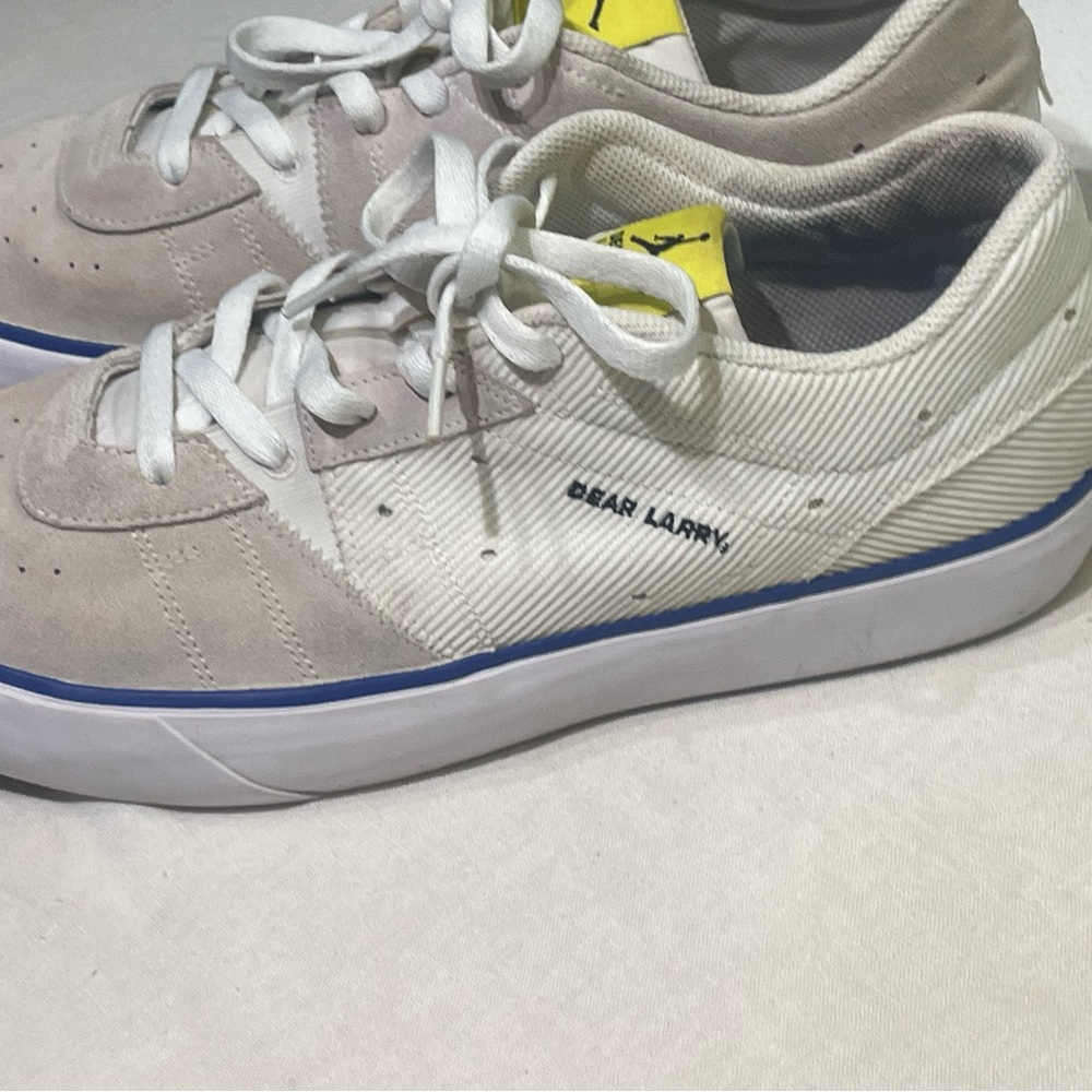 Nike Air Jordan series .01 Dear Larry - Picture 3 of 7